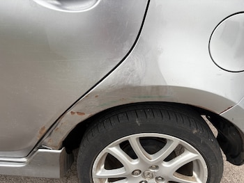 Used Mazda Mazda2 2011 for sale - 77595531: Photo