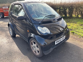 Used smart fortwo 2005 for sale - 77663542: Photo