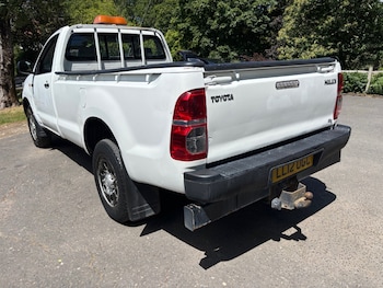 Used Toyota Hilux 2012 for sale - 79082365: Photo