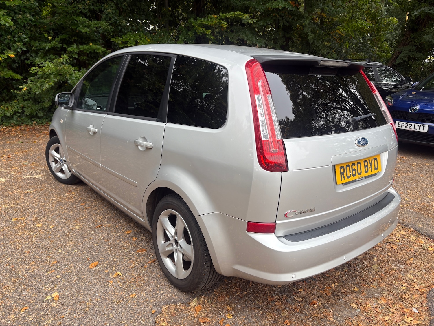 Used Ford C-Max 2010 for sale - 76252311: Photo 4