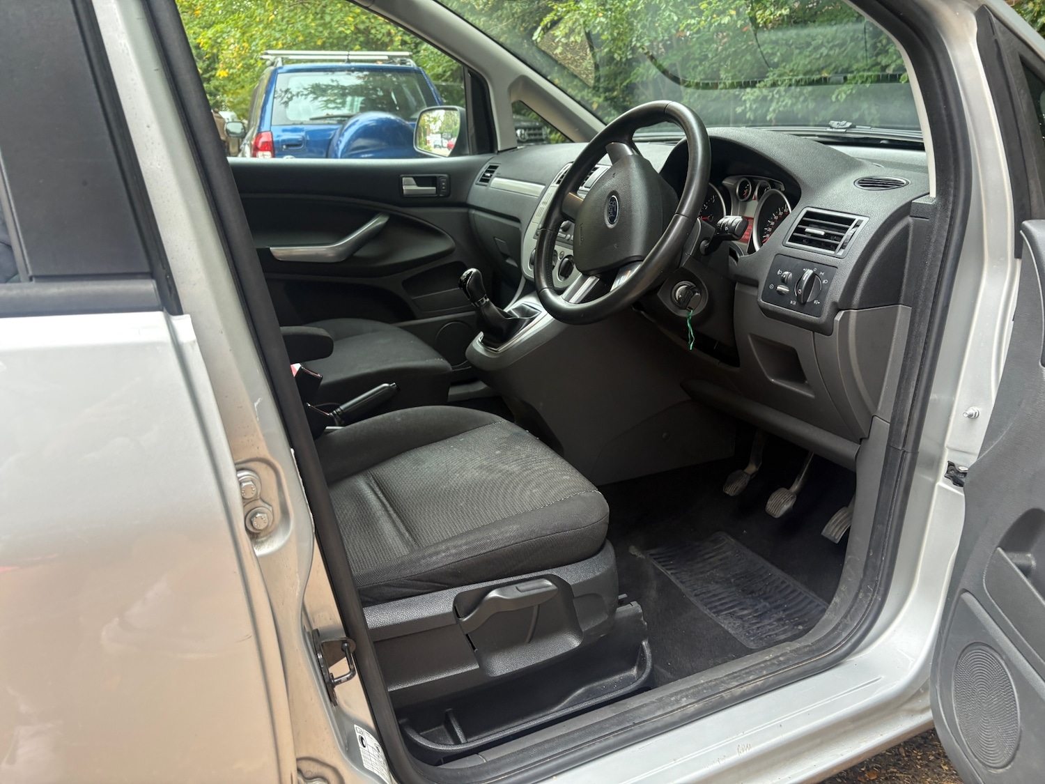 Used Ford C-Max 2010 for sale - 76252311: Photo 9