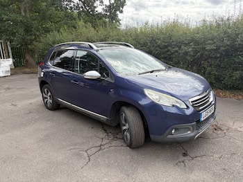 Used Peugeot 2008 2015 for sale - 79732207: Photo
