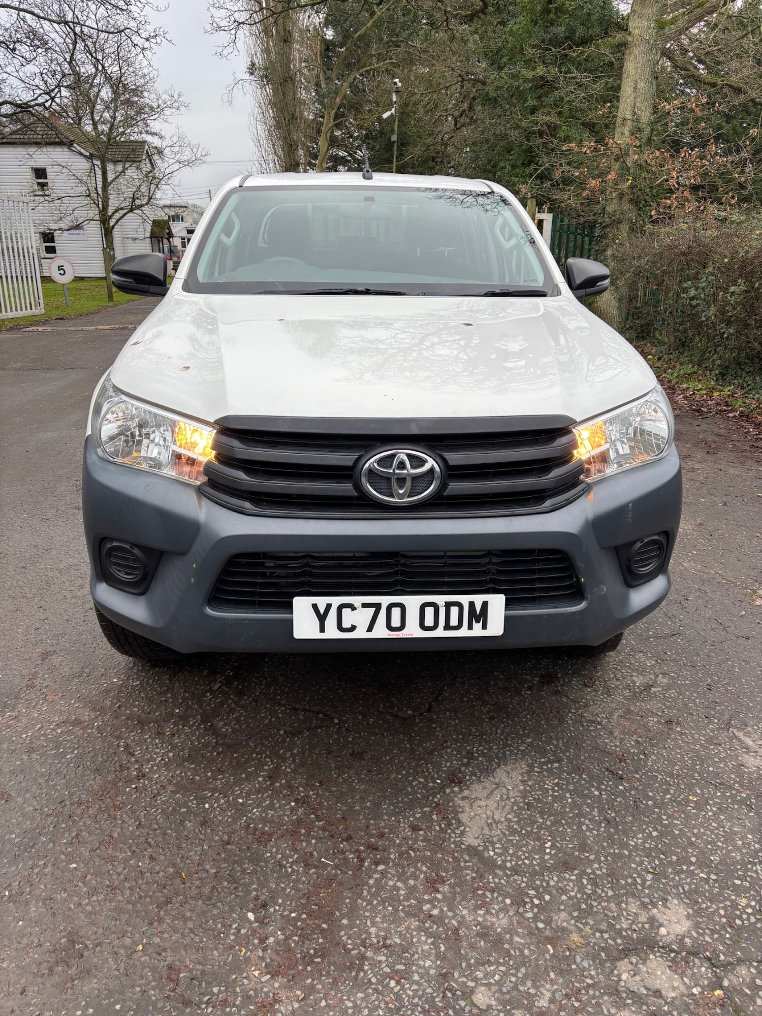 Used Toyota Hilux 2020 for sale - 77033689: Photo 2