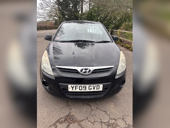Used Hyundai i20 2009 for sale - 77676631: Photo
