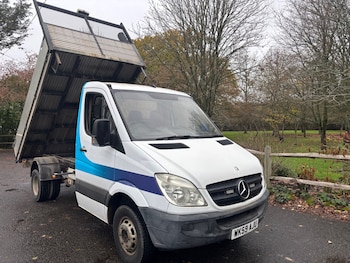 Mercedes-Benz Sprinter feature image