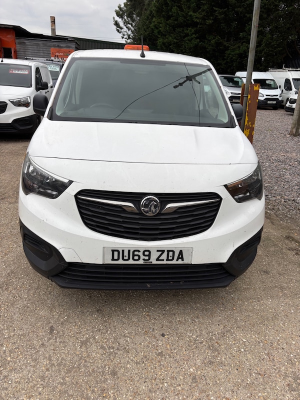Used Vauxhall Combo 2019 for sale - 76079505: Photo 2