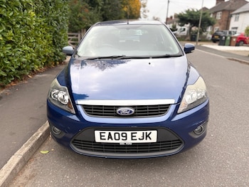 Used Ford Focus 2009 for sale - 76252313: Photo 2