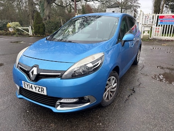 2014 (14) - 1.5 dCi Dynamique TomTom 5dr EDC