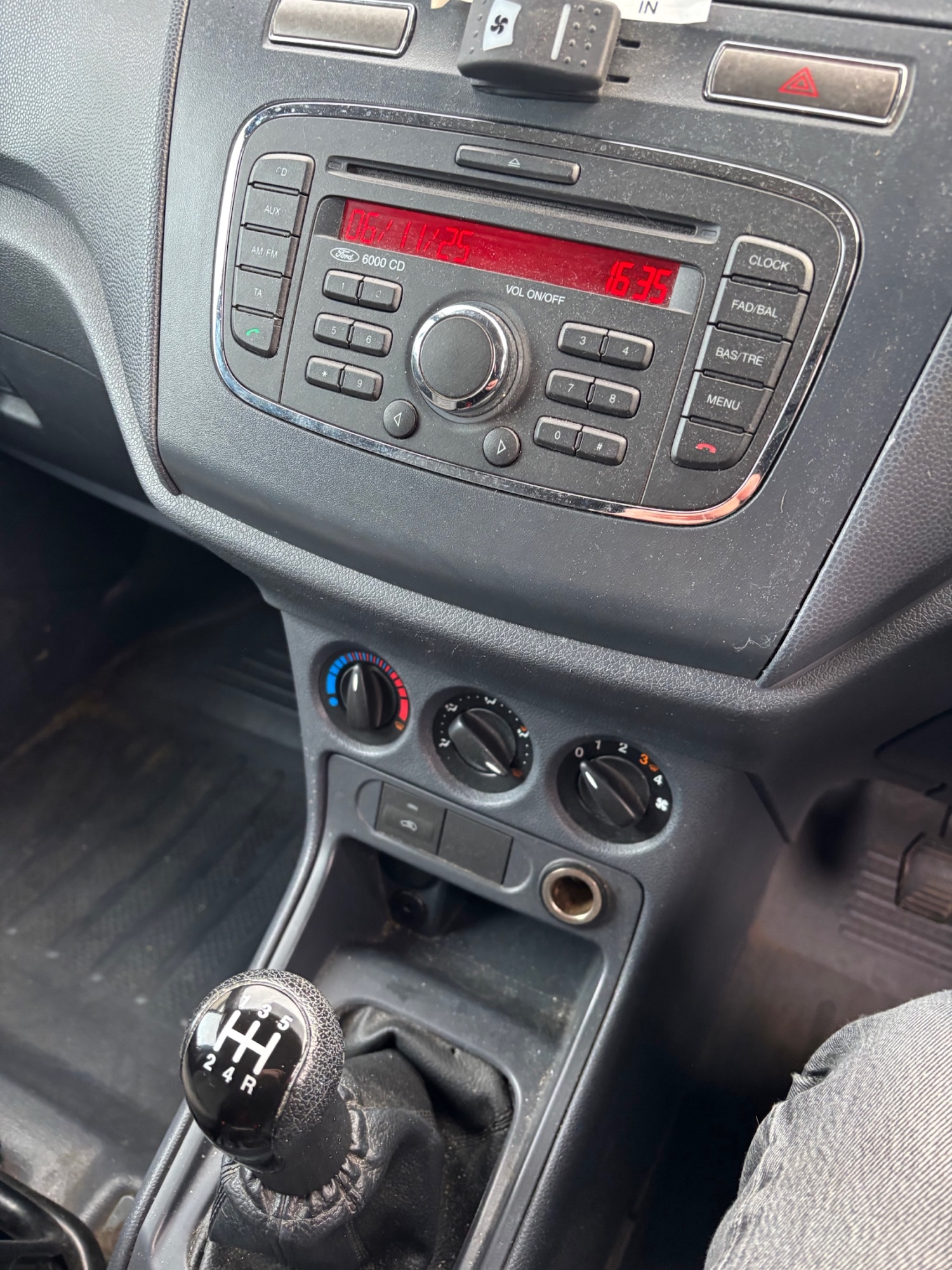 Used Ford Transit Connect 2010 for sale - 76494143: Photo 9