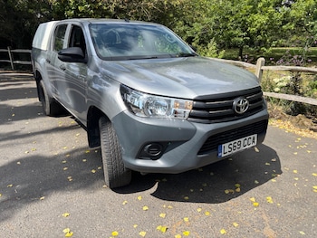 Used Toyota Hilux 2019 for sale - 79344274: Photo