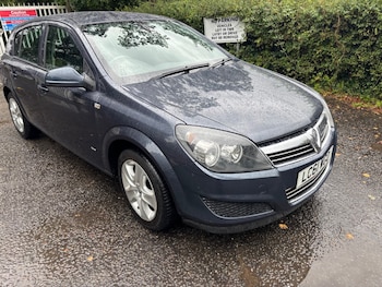 Vauxhall - Astra