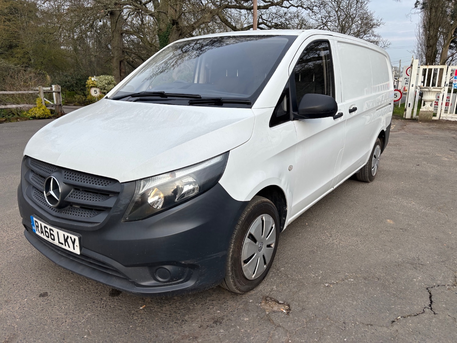 Used Mercedes-Benz Vito 2016 for sale - 77988801: Photo 3
