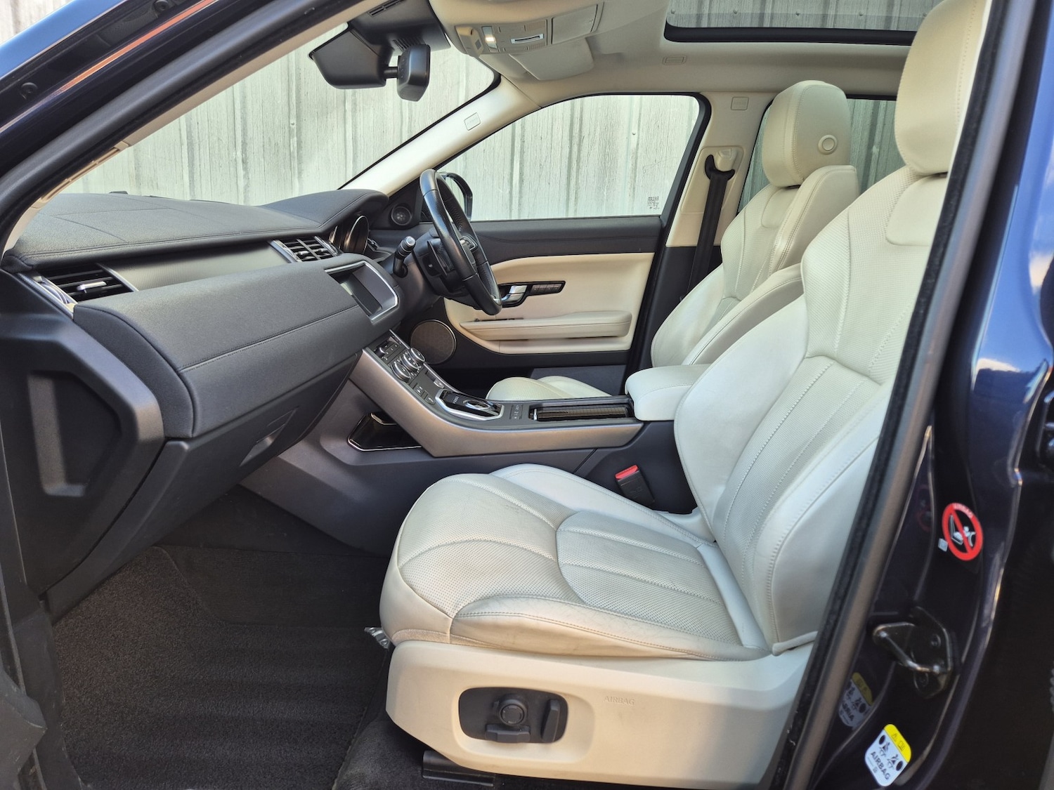 Used Land Rover Range Rover Evoque 2018 for sale - 77038944: Photo 38