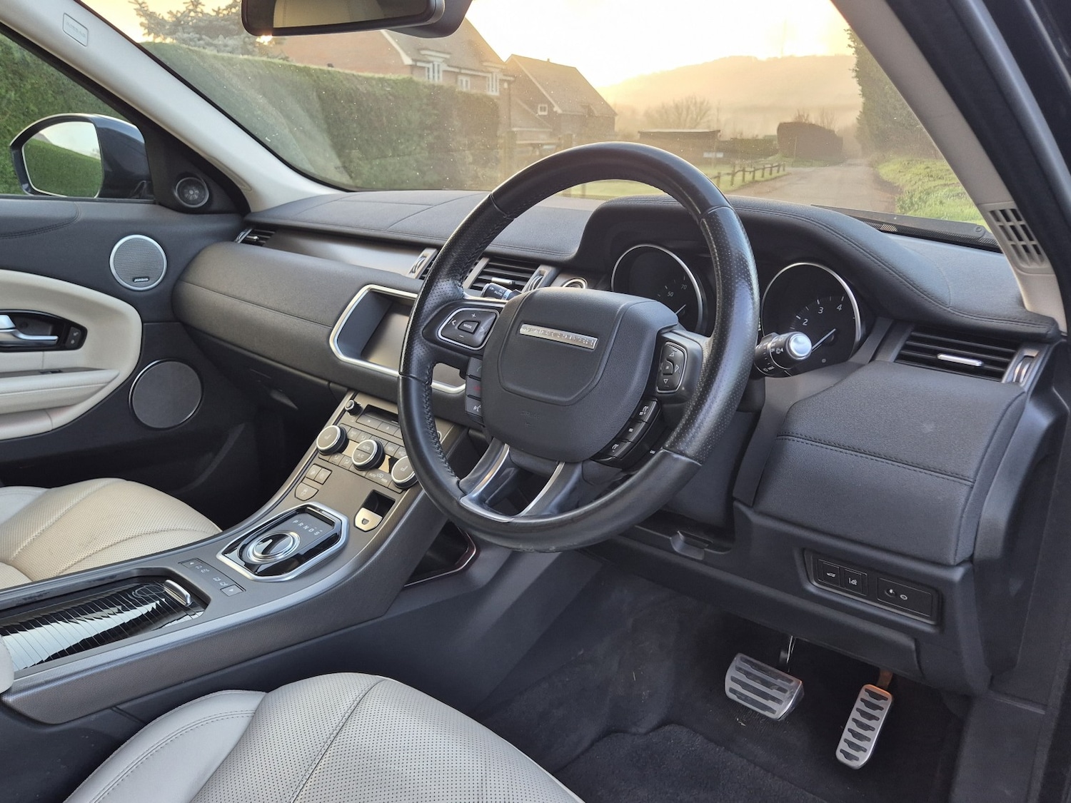 Used Land Rover Range Rover Evoque 2018 for sale - 77038944: Photo 5