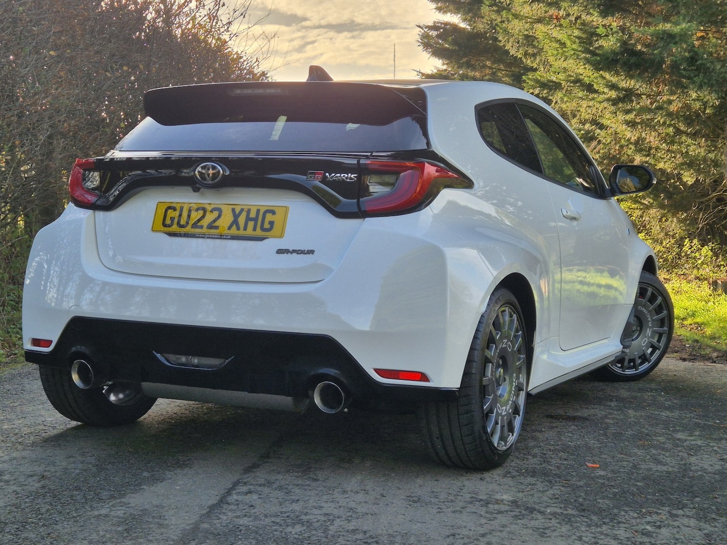 Used Toyota Yaris 2022 for sale - 76840571: Photo 2