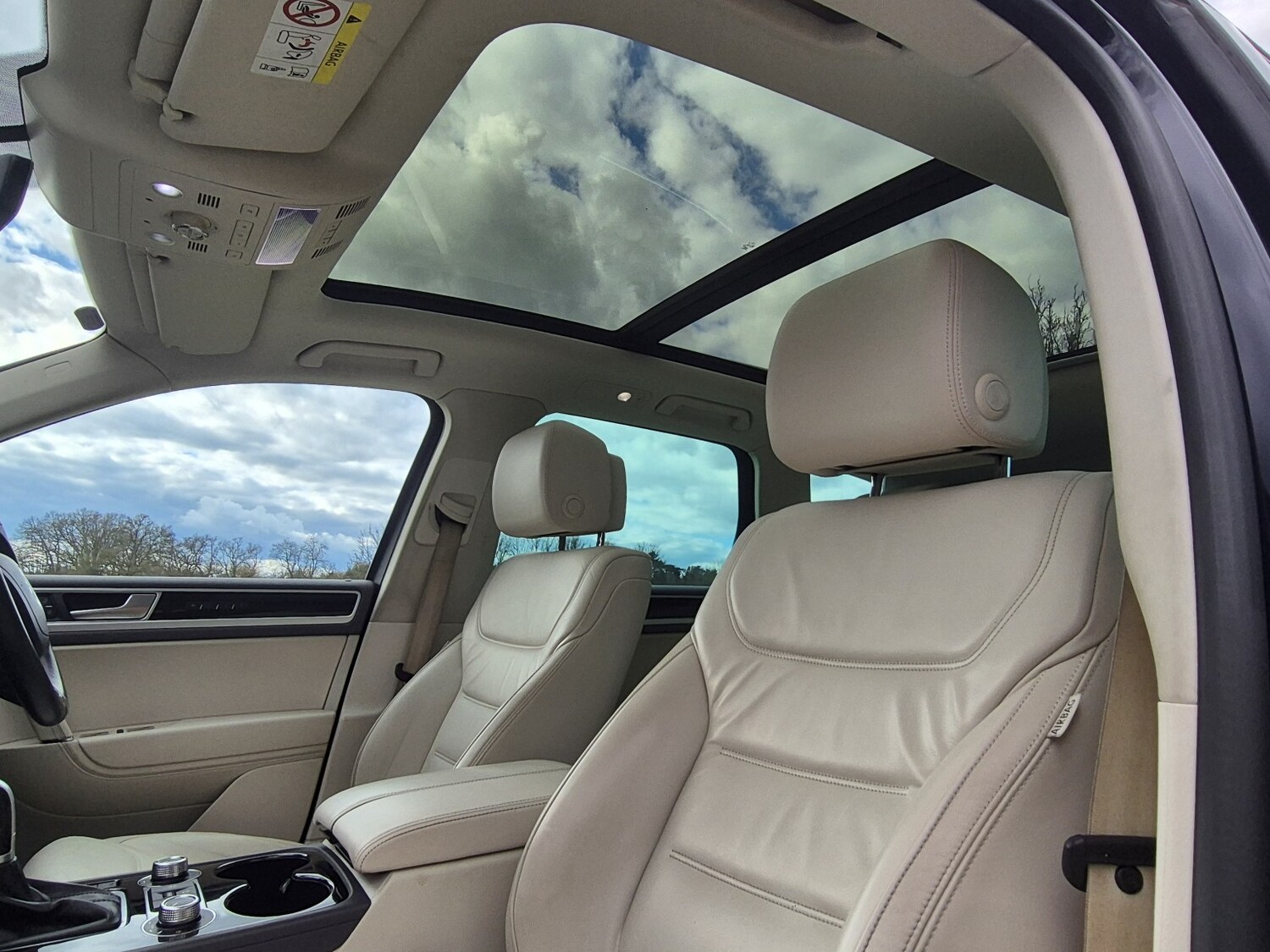 Used Volkswagen Touareg 2017 for sale - 78105961: Photo 24