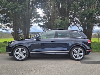 Used Volkswagen Touareg 2017 for sale - 78105961: Photo