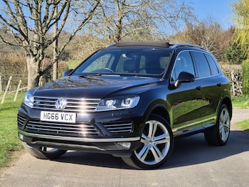 Used Volkswagen Touareg 2017 for sale - 78038994: Photo