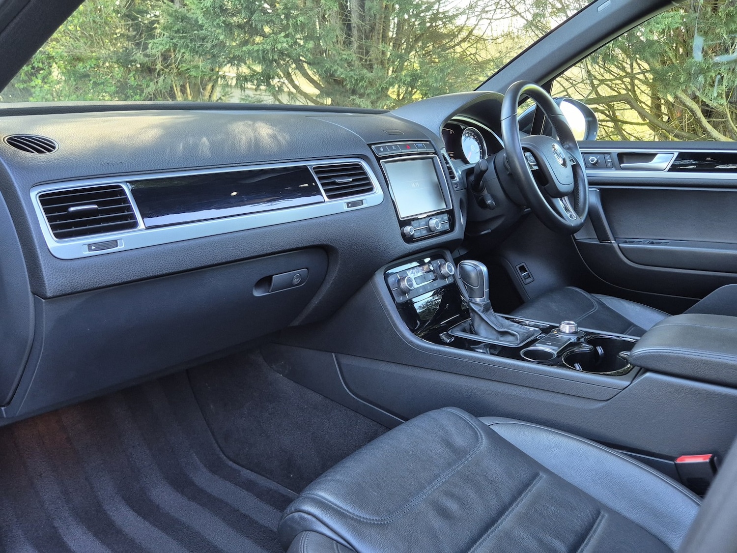 Used Volkswagen Touareg 2017 for sale - 78038994: Photo 3