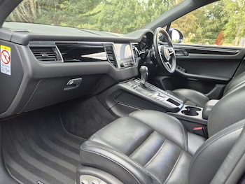 Used Porsche Macan 2017 for sale - 79372007: Photo