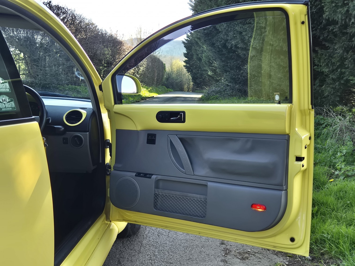 Used Volkswagen Beetle 2000 for sale - 77954075: Photo 26