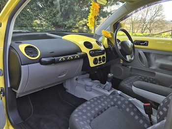 Used Volkswagen Beetle 2000 for sale - 77954075: Photo