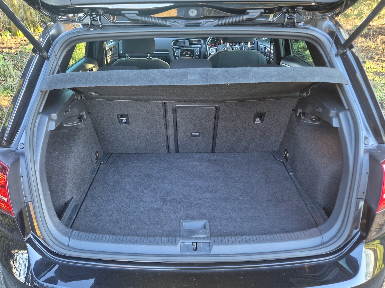 Used Volkswagen Golf 2017 for sale - 77453076: Photo 17