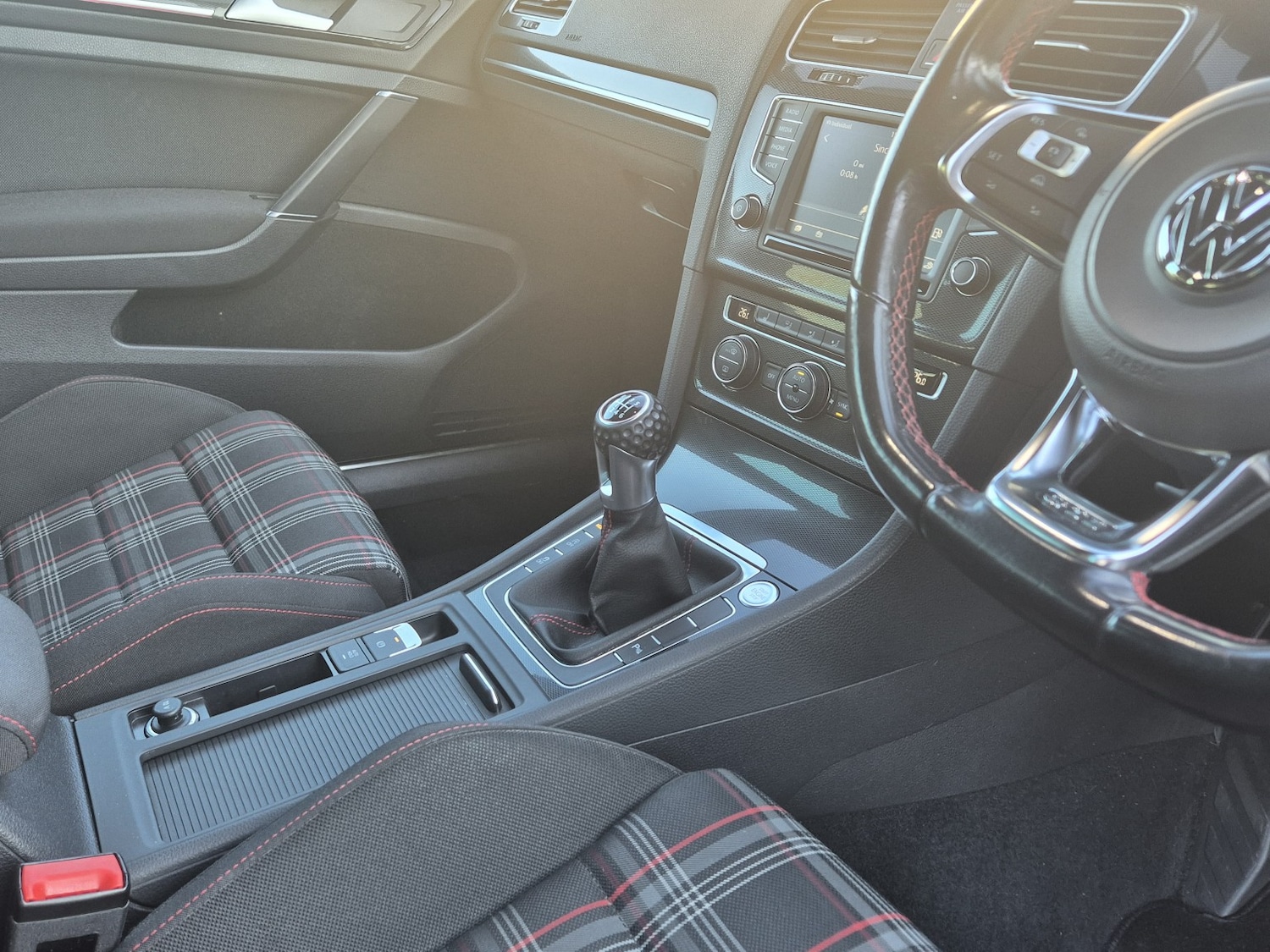 Used Volkswagen Golf 2017 for sale - 77453076: Photo 22