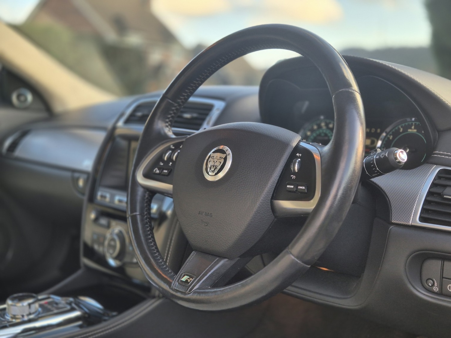 Used Jaguar XKR 2013 for sale - 78121531: Photo 15