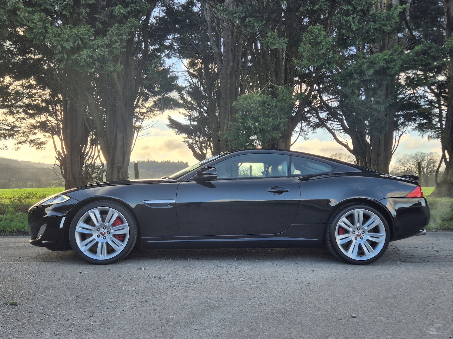 Used Jaguar XKR 2013 for sale - 78121531: Photo 4