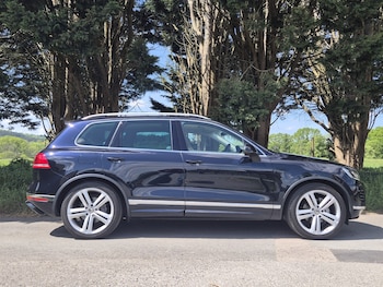 Used Volkswagen Touareg 2017 for sale - 78841014: Photo
