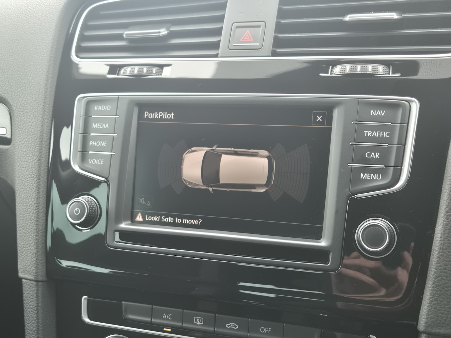 Used Volkswagen Golf 2016 for sale - 77173165: Photo 18