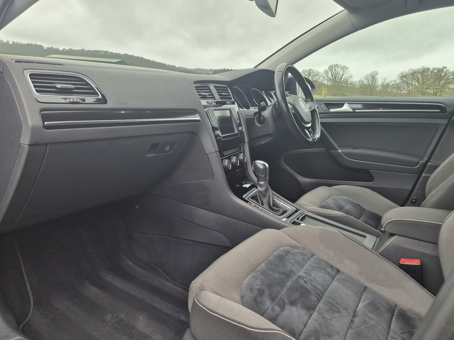 Used Volkswagen Golf 2016 for sale - 77173165: Photo 3