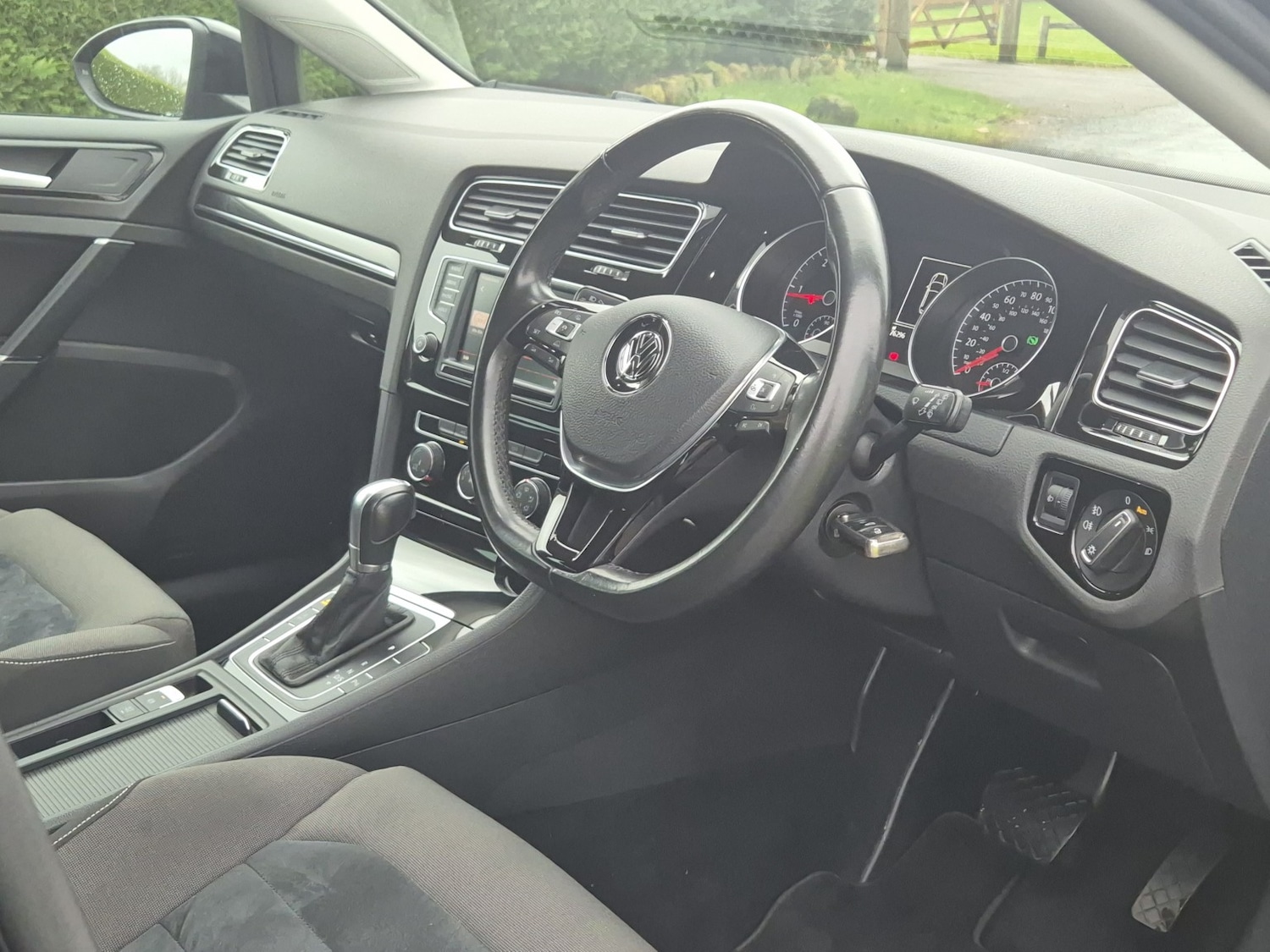 Used Volkswagen Golf 2016 for sale - 77173165: Photo 5