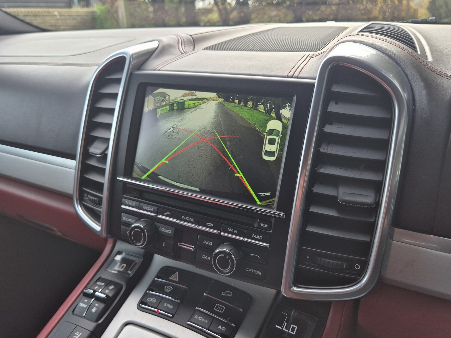 Used Porsche Cayenne 2016 for sale - 76840574: Photo 23