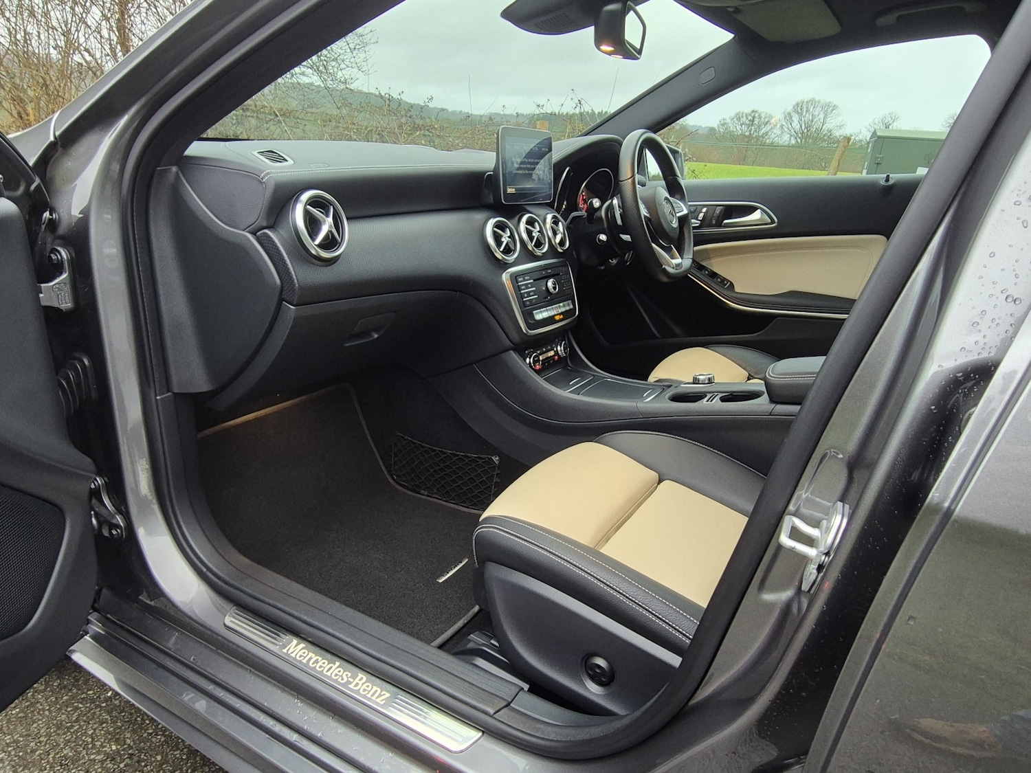 Used Mercedes-Benz A-Class 2017 for sale - 77303666: Photo 25