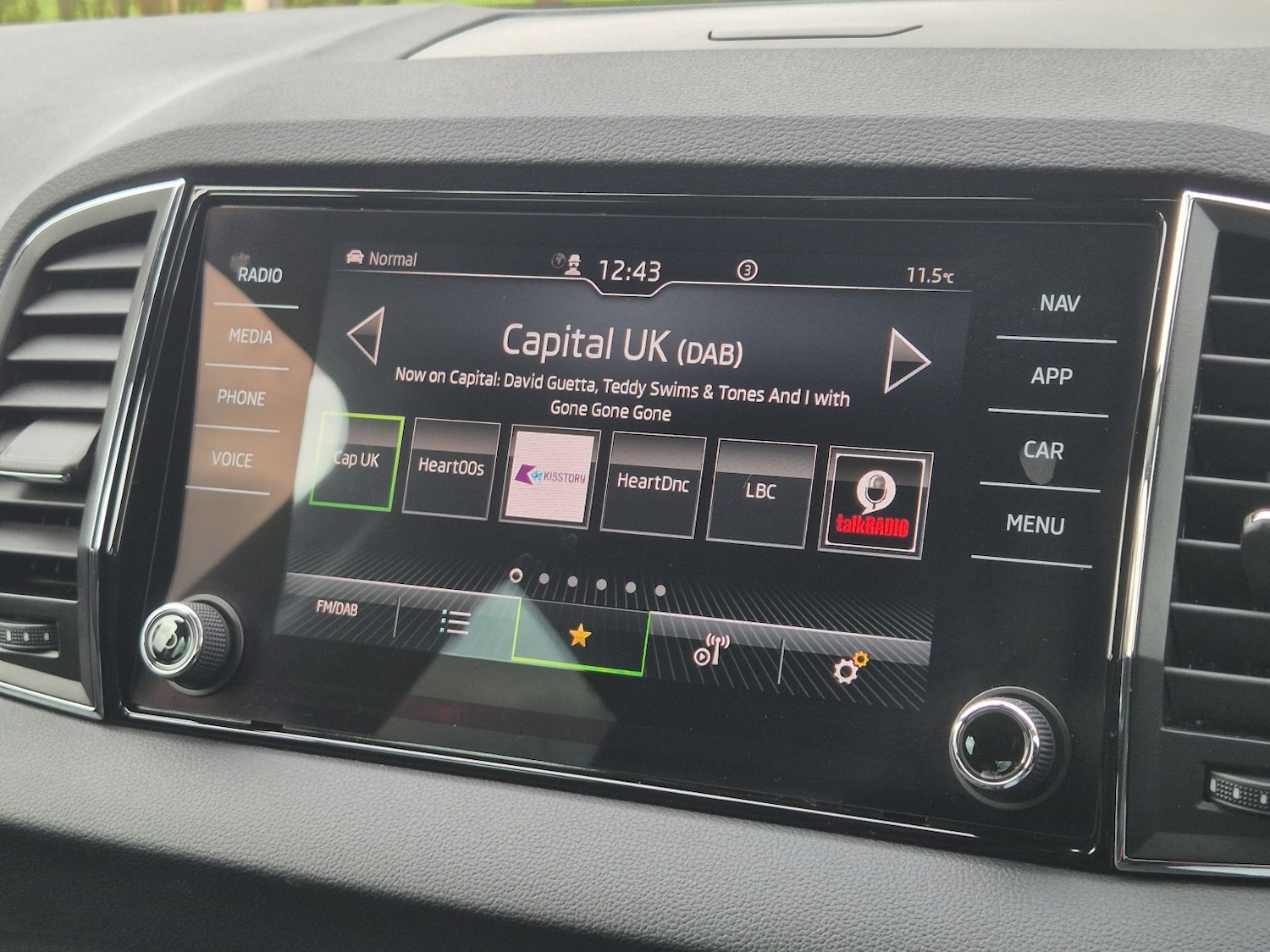 Used Skoda Karoq 2021 for sale - 77649553: Photo 14