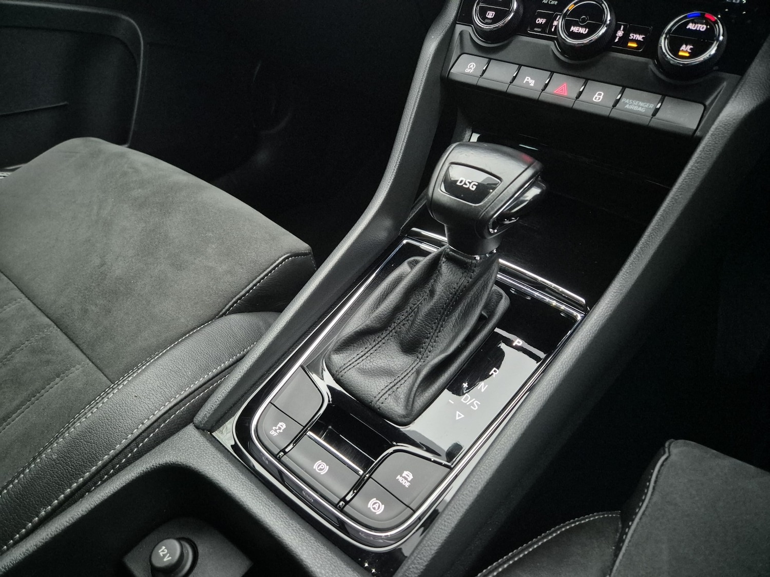 Used Skoda Karoq 2021 for sale - 77649553: Photo 21