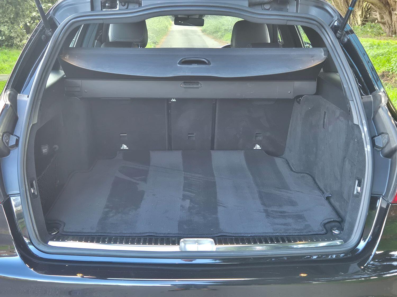 Used Mercedes-Benz C Class 2019 for sale - 76840576: Photo 19