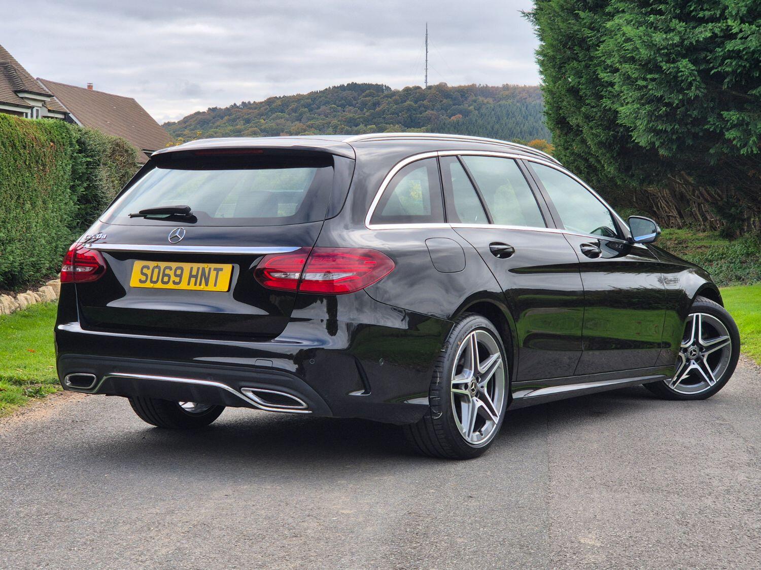 Used Mercedes-Benz C Class 2019 for sale - 76840576: Photo 2