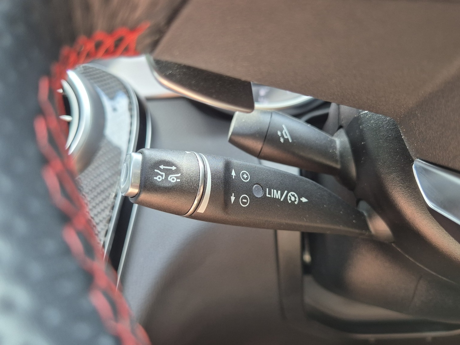 Used Mercedes-Benz C Class 2018 for sale - 78098187: Photo 11