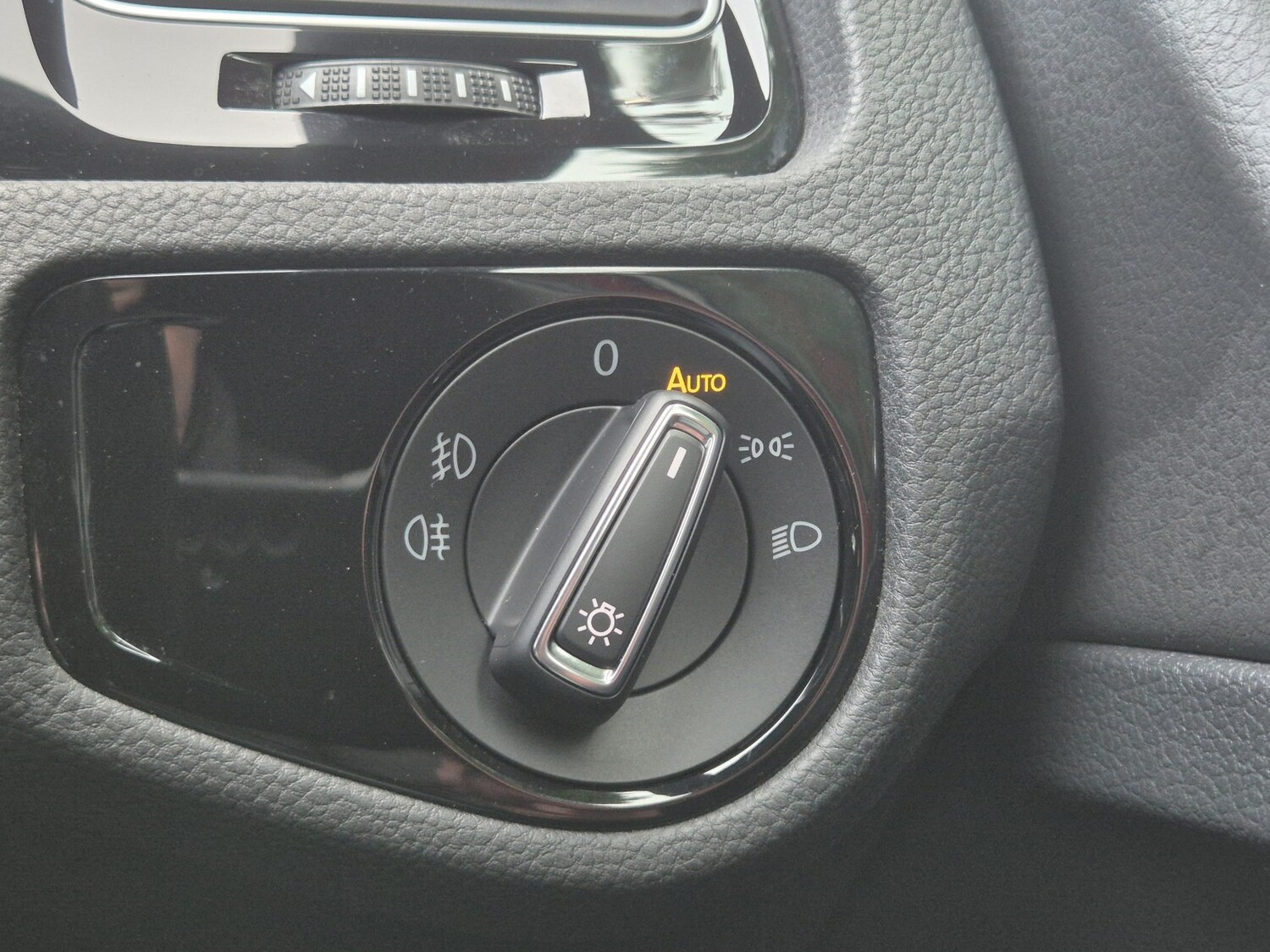 Used Volkswagen Golf 2018 for sale - 77906445: Photo 15