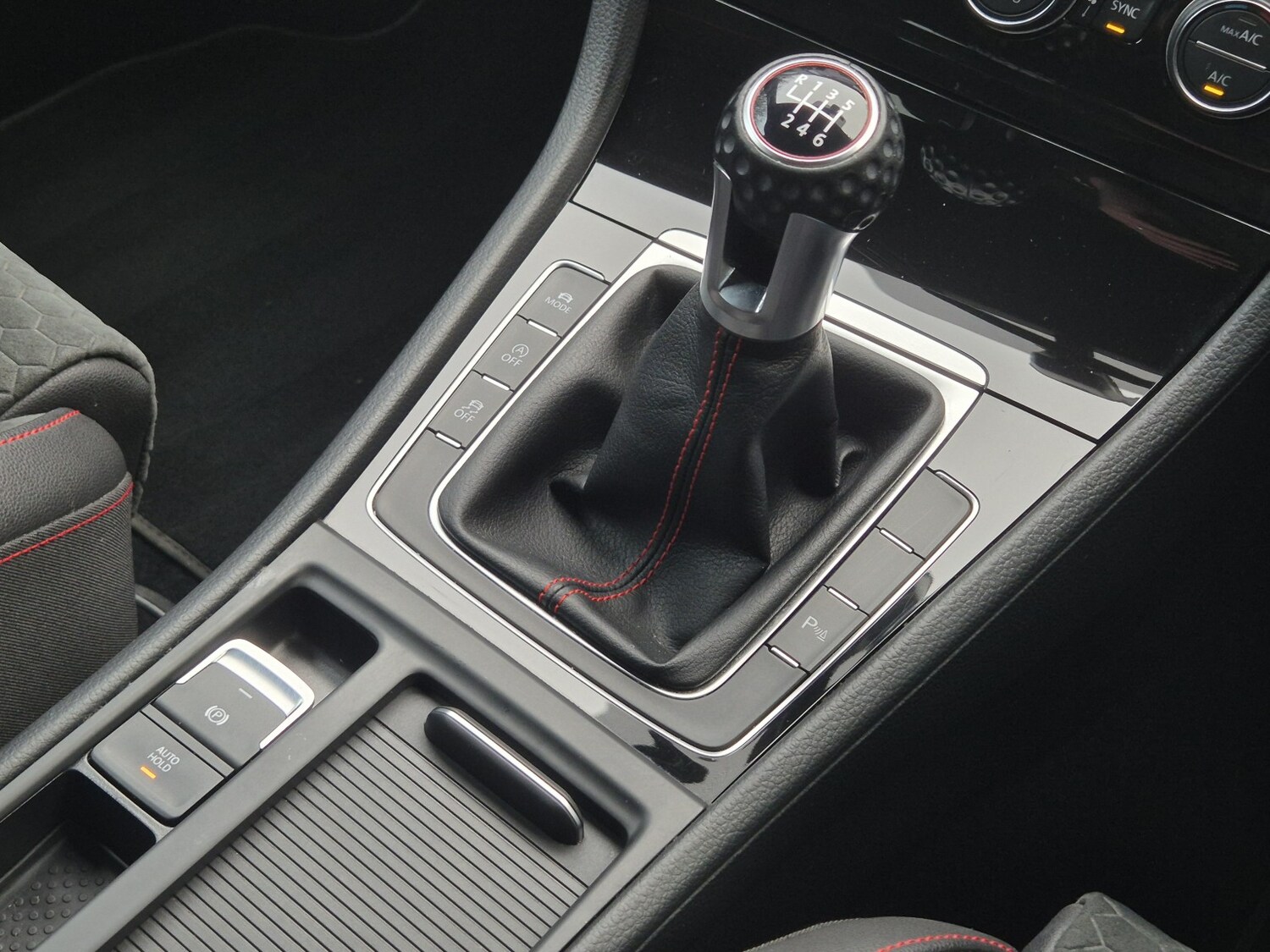 Used Volkswagen Golf 2018 for sale - 77906445: Photo 21