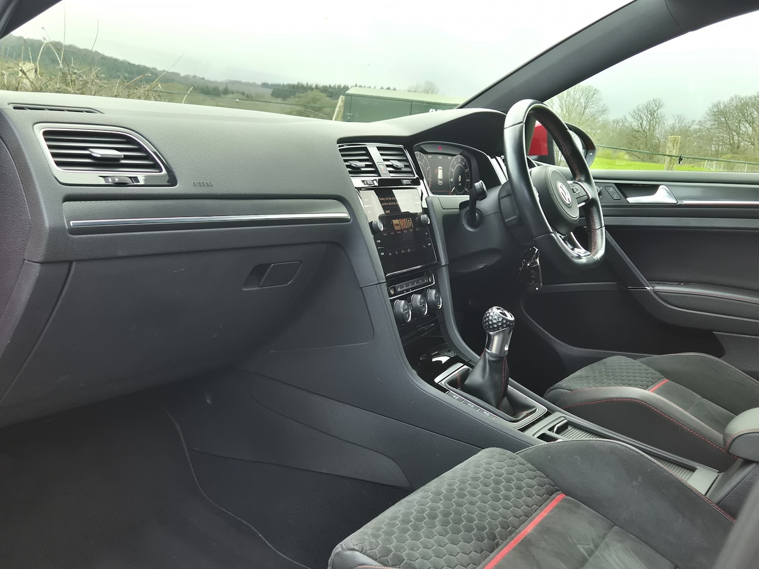 Used Volkswagen Golf 2018 for sale - 77906445: Photo 3