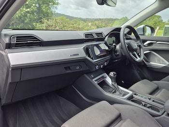 Used Audi Q3 2023 for sale - 78840986: Photo