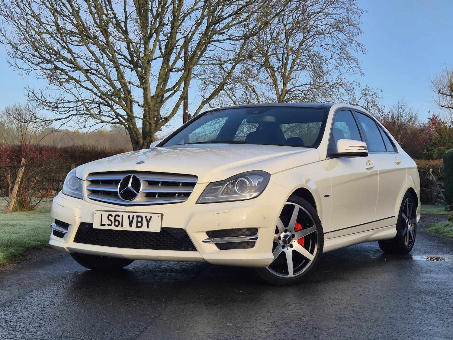 Used Mercedes-Benz C Class 2011 for sale - 77403664: Photo 1