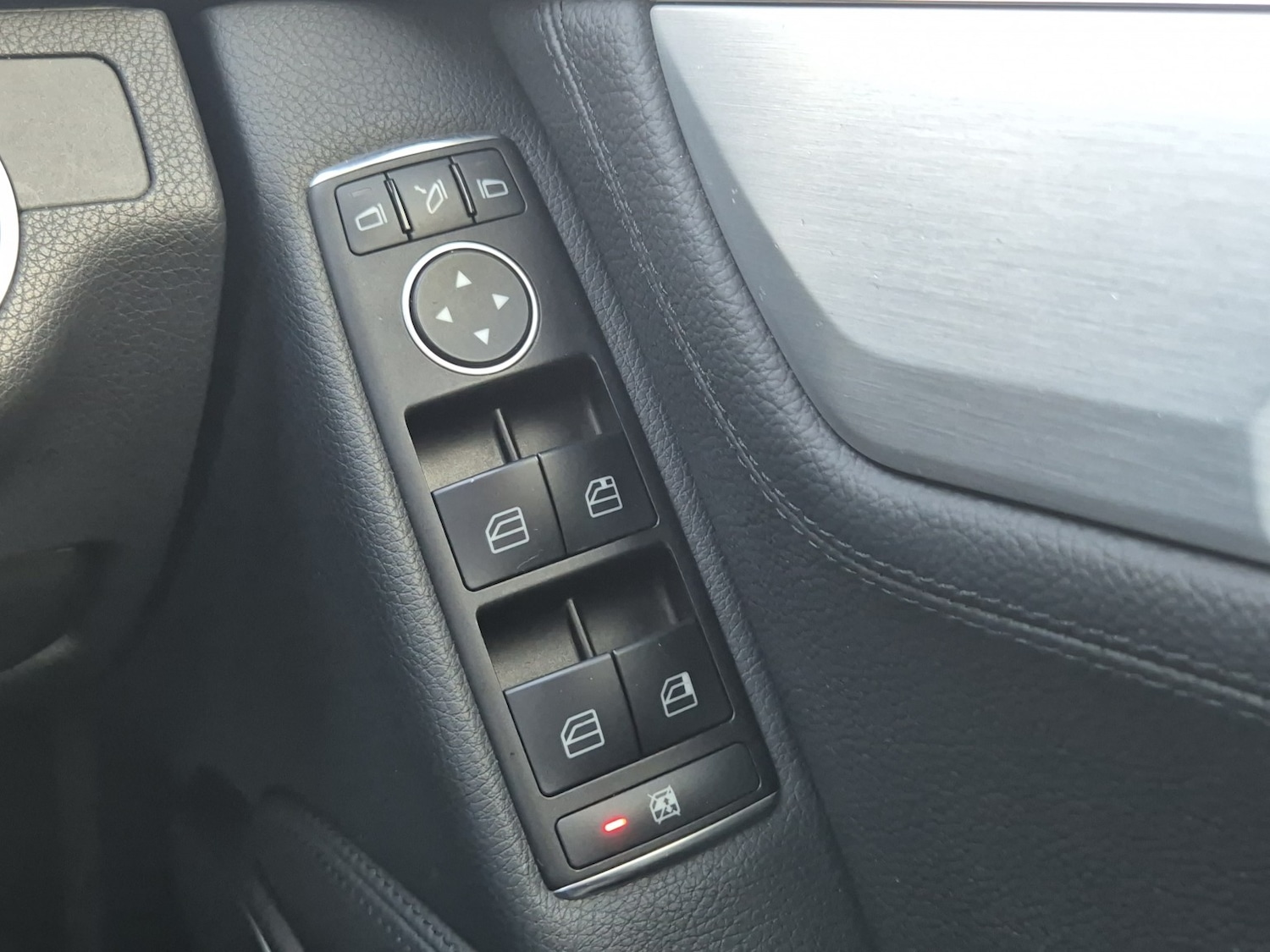 Used Mercedes-Benz C Class 2011 for sale - 77403664: Photo 19