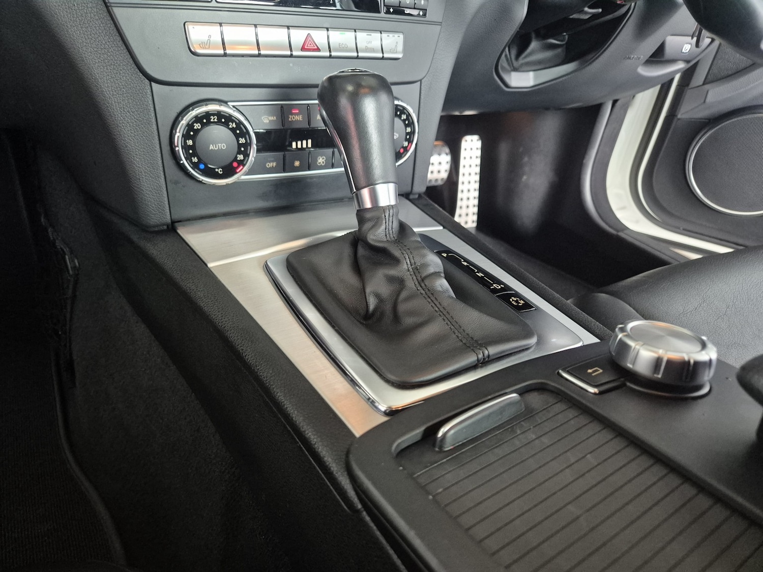 Used Mercedes-Benz C Class 2011 for sale - 77403664: Photo 28