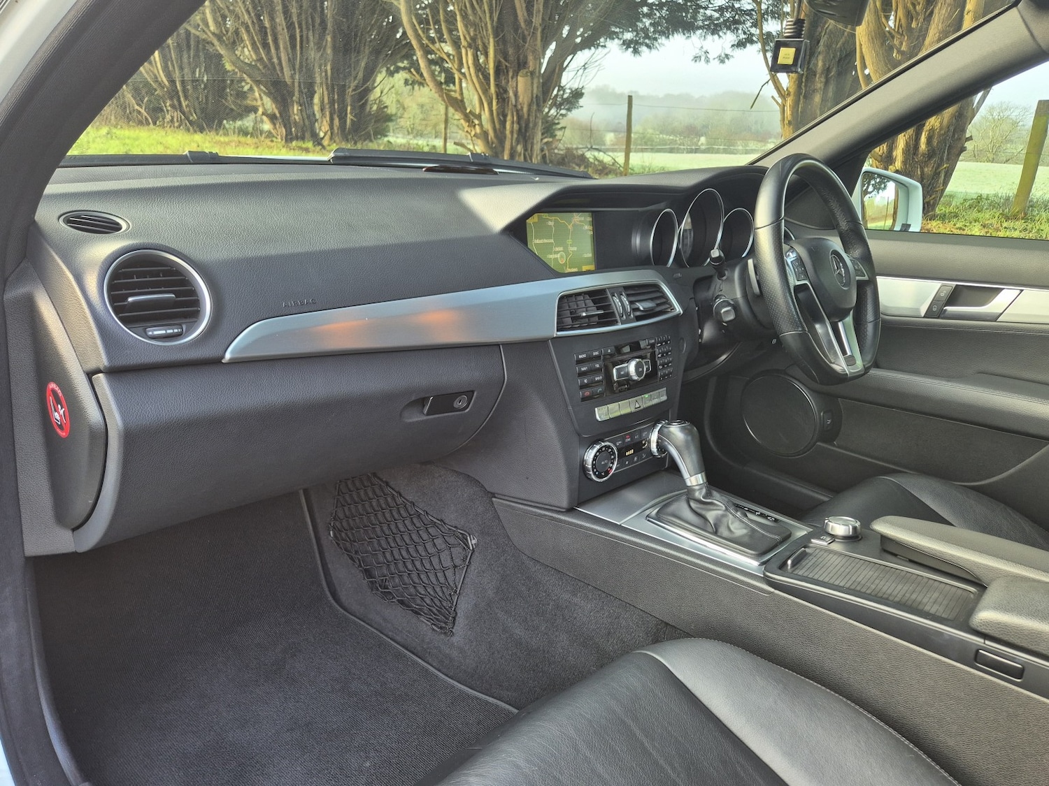 Used Mercedes-Benz C Class 2011 for sale - 77403664: Photo 3