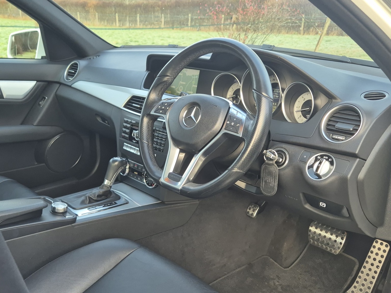 Used Mercedes-Benz C Class 2011 for sale - 77403664: Photo 5